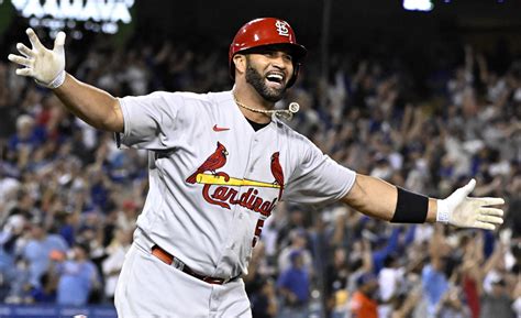 Mlb Crossed The Finish Line To Join The 700 Albert Pujols Club To