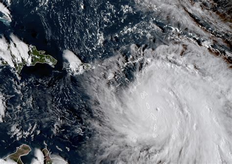 Hurricane Maria Smashes Dominica Now Menaces Puerto Rico The Daily