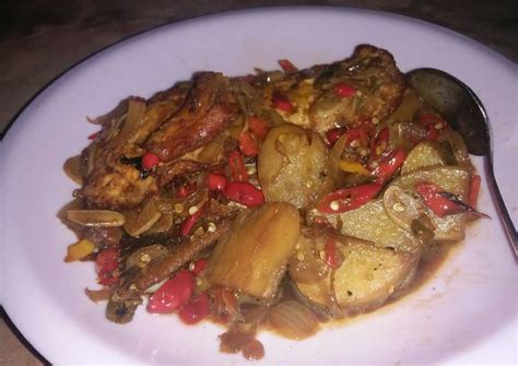 Check spelling or type a new query. Resep : 1. Kentang dan telur ceplok kecap pedas 4 Langkah ...