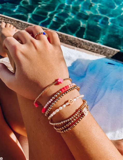 𝐩𝐢𝐧𝐭𝐞𝐫𝐞𝐬𝐭 𝐦𝐚𝐝𝐢𝐬𝐨𝐧 𝐰𝐮 in 2021 preppy jewelry girly jewelry beaded jewelry