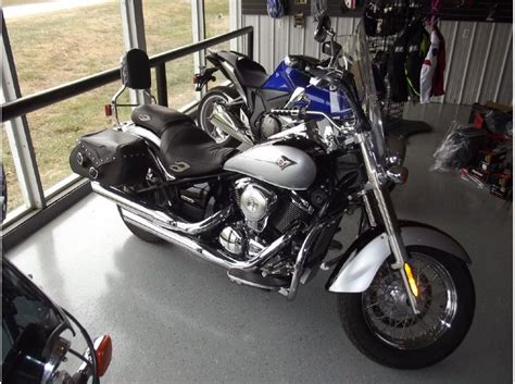 With a massive 21front wheel. 2007 Kawasaki VN900 Vulcan Classic Limited LT for sale on ...