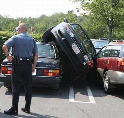 12 Epic Parking Fails Arent You Glad This Isnt Your Car Your