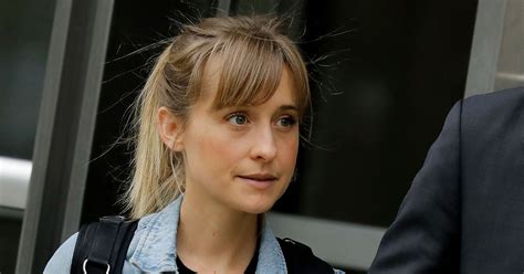 Smallville Actress Allison Mack Pleads Guilty To Charges