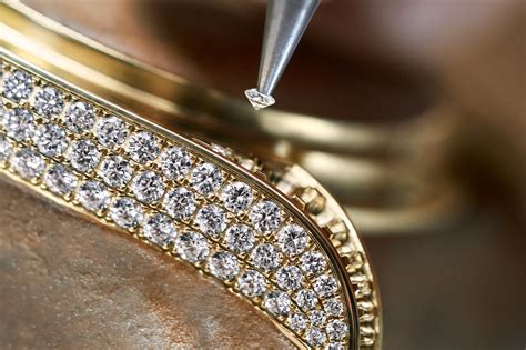 A Brief Guide To Diamond Gem Setting Techniques For Watches Oracle Time