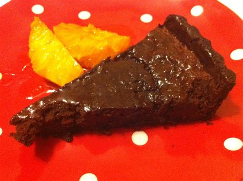 The chocolate orange mousse recipe out of our category pastry! Chocolate mousse tart with orange caramel. Recipe by Mindy ...