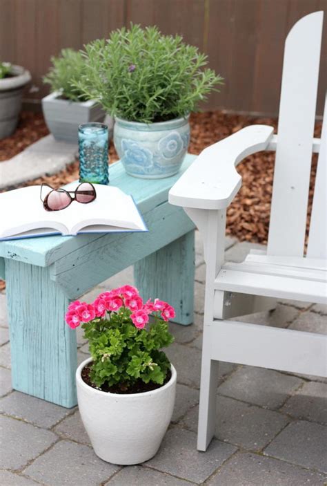The first thing i did was took the legs off the table and measured them to a height that would fit him better. 40+ Awesome DIY Side Table Ideas for Outdoors and Indoors - Hative