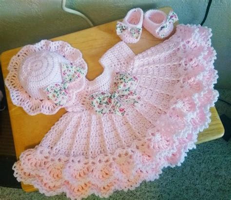 Adorable Spring Baby Dress Set Lots Of Crochet Ruffles Its Pretty
