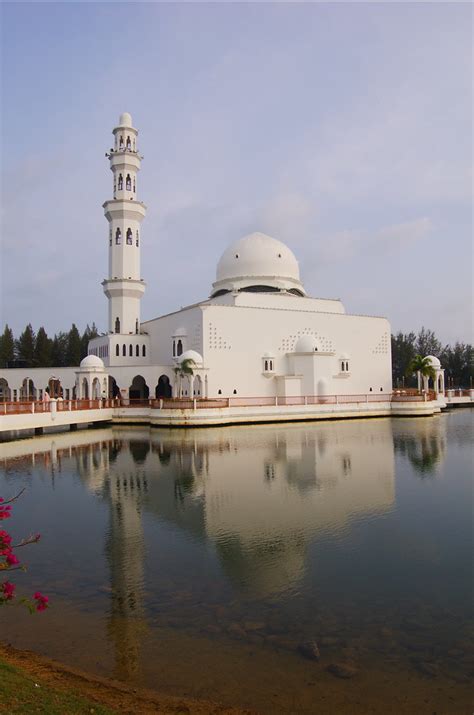 Dsc04861 Tengku Tengah Zaharah Mosque Floating Mosque Flickr