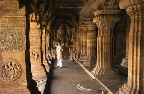 12 Top Tourist Places To Visit In South India