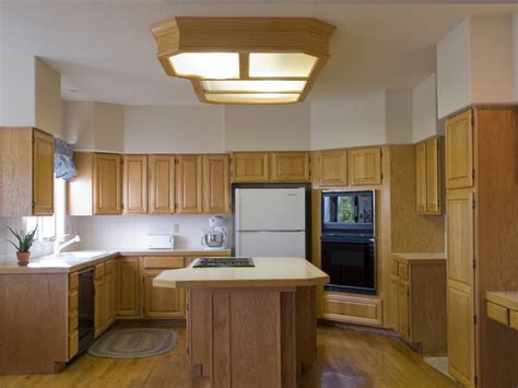 Check spelling or type a new query. Traditional Kitchen Design with Blonde Wood - Traditional ...