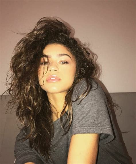 Zendaya Looks At You Like That After Forcing You To Eat Your Own Cum