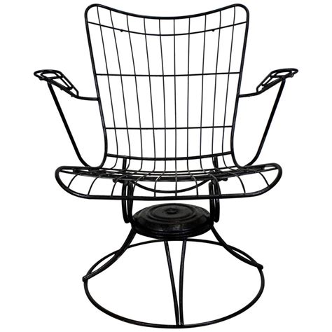 To make the most out of your deck or backyard, outdoor furniture is a must. Mid-Century Modern Homecrest Bottemiller Outdoor Lounge Chair For Sale at 1stdibs