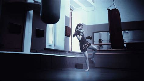 3840x2160 Boxing Female Fitness Girl Gloves Kickboxer Kickboxing