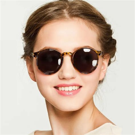 Free Shipping New Fashion Glasses Women Sunglasses Fashion Retro Round