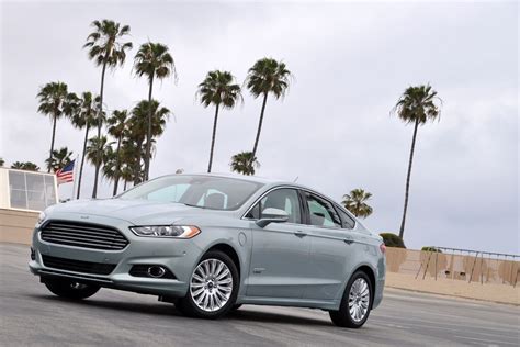 2013 Ford Fusion Energi First Drive Review Autotrader
