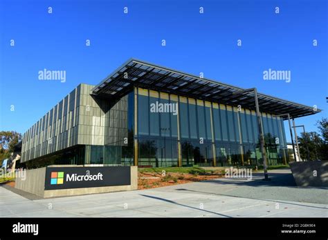 Microsoft Redmond Headquarters Hi Res Stock Photography And Images Alamy