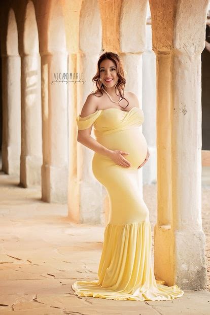 These Pregnant Women Dress Up As Disney Princesses And The Photos Will