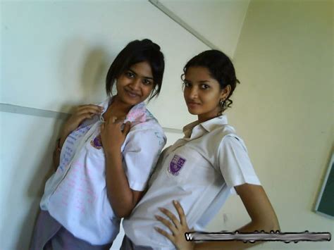 Sri Lanka Hot And Sexy School Girls Slhotsinhalagirls