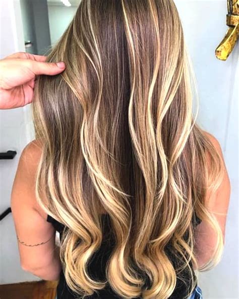 These ridiculously pretty hair colors are trending for fall 2020. 2019 Coolest Hair Color Trends | Ecemella