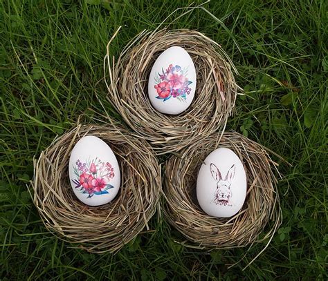 8 Simply Gorgeous No Dye Ways To Decorate Your Easter Eggs This Year