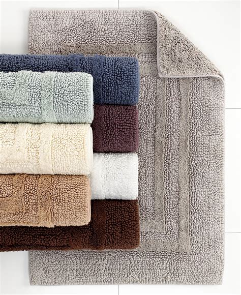 Find ideas and inspiration for bathroom rugs to add to your own home. Modern Kohls Bathroom Rugs Online - Home Sweet Home | Modern Livingroom