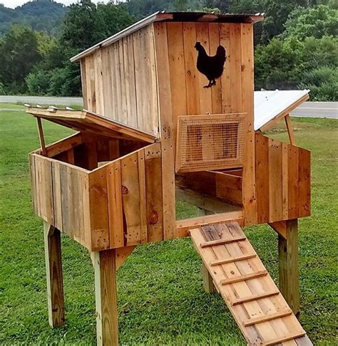 Diy Chicken Coop From Pallets Chicken Coop Made From Pallets This