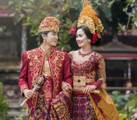 Jenis Pakaian Adat Bali Berdasarkan Tingkatannya