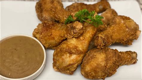 How To Make Crispy Fried Chicken And Gravy Youtube