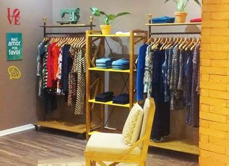 We did not find results for: Decoração de loja de roupas femininas. Atmosfera moderna, despojada, colorida. Arara ...