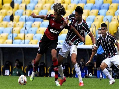 Veja as últimas notícias e fotos do time de futebol fluminense no seu blog no portal r7. Jogo Do Fluminense De Ontem - Dono do jogo, Sornoza ...