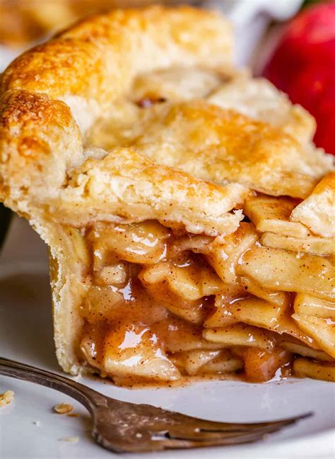 So lets talk about apples. The Best Homemade Apple Pie - The Food Charlatan