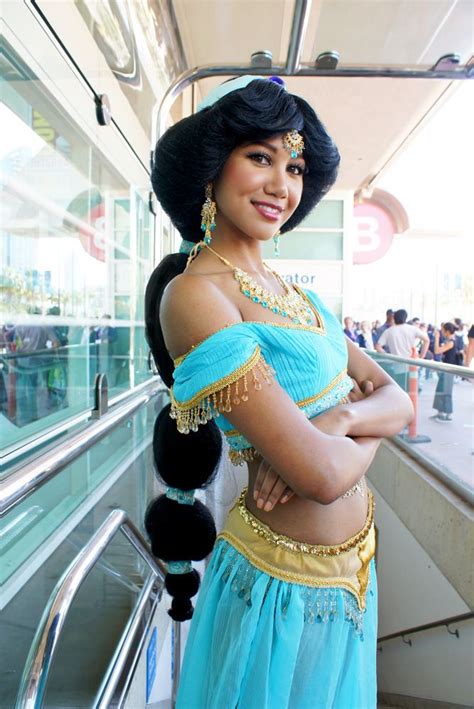 Stunning Cosplay Of Princess Jasmine