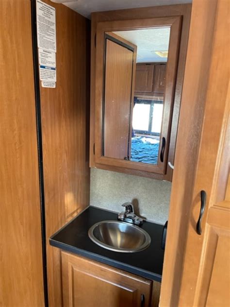 2017 Thor Motor Coach Majestic 23a Class C Rv For Sale By Owner In