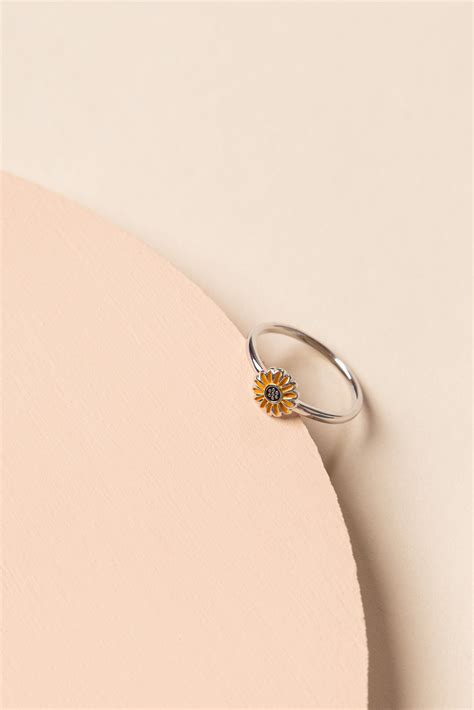 Puravida Enamel Sunflower Ring 7 Silver In 2021 Sunflower Ring