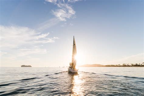 Sunset Sailing in Santa Barbara | Sailing classes & tours