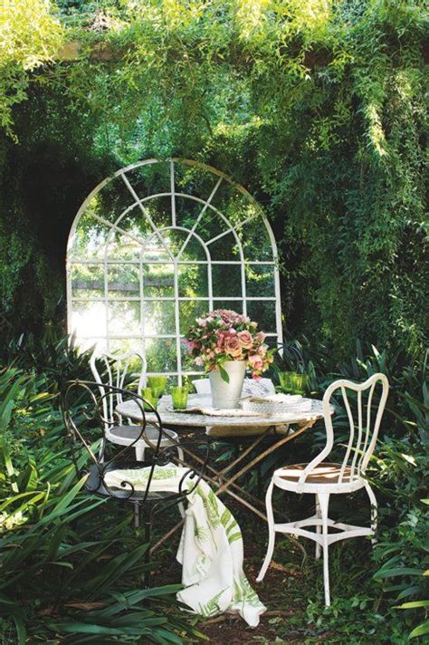 Garden Design Mirrors In The Garden