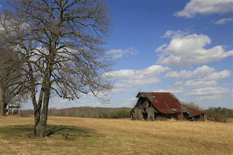 Rusitic Barn In Rural Tennessee Stock Photo Image Of Tennessee