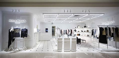 Maison margiela, formerly maison martin margiela, is a french luxury fashion house headquartered in paris and founded in 1988 by belgian designer martin margiela. » Maison Margiela Store, Fukuoka - Japan
