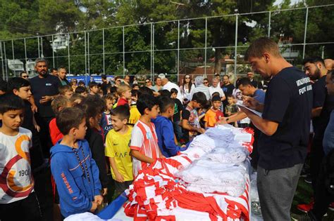 Antalya Büyükşehir Futbol Akademisi Başladı Hatay Avlu