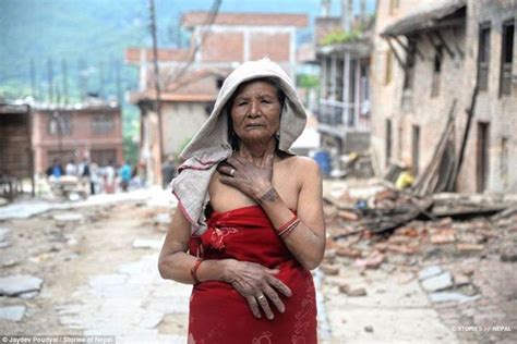 The Humans Of Nepal Photographer S Striking Portraits Show Suffering Nepal Earthquake