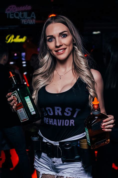 tequila girls Текильщицы в бар