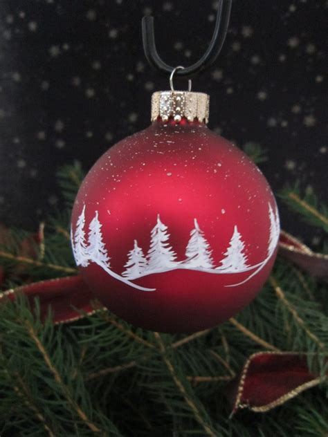30 Magical Painted Christmas Ornaments You Will Love Magment