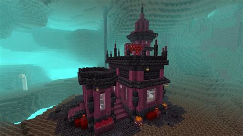 In minecraft java edition 1.16, the entity value for a bee is bee. 1.16 Nether Base (Crimson Themed) Minecraft Map