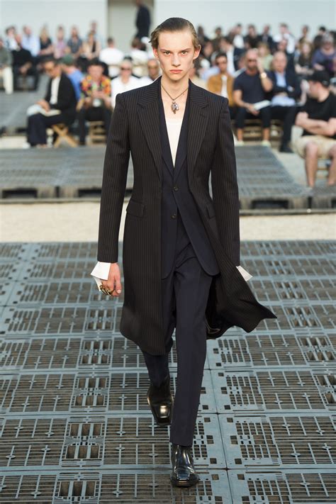 Alexander Mcqueen Spring 2019 Menswear Fashion Show Alexander Mcqueen