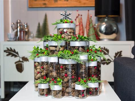 There are many create a festive atmosphere in your home this holiday season with these quick and easy decorating ideas that can be done in ten minutes or less. 10 Holiday Decorating Ideas for Small Spaces | HGTV