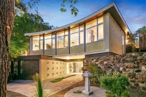 10 Masterpiece Mid Century Modern Homes For Sale
