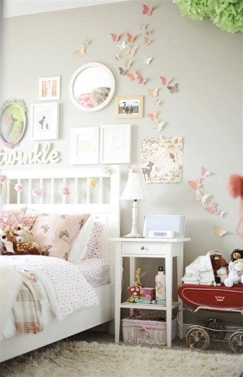 Here is you will find cute butterflies, polka dots, zebra animal skins and princess themed graphic prints. 25 Shabby Chic Kids Room Ideas | HomeMydesign