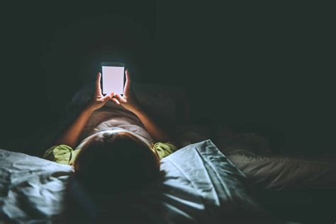 Phone Addiction Warning Signs And Treatment