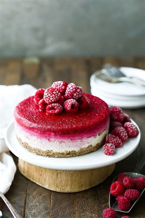 Leave the cake on the bottom of the springform pan for serving. Easy Vegan Raspberry Cheesecake - Keto Dinner Recipes