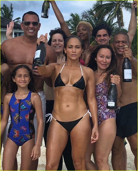 Jennifer Lopez Flaunts Fit Figure In A Bikini On Th Birthday Photo Alex Rodriguez